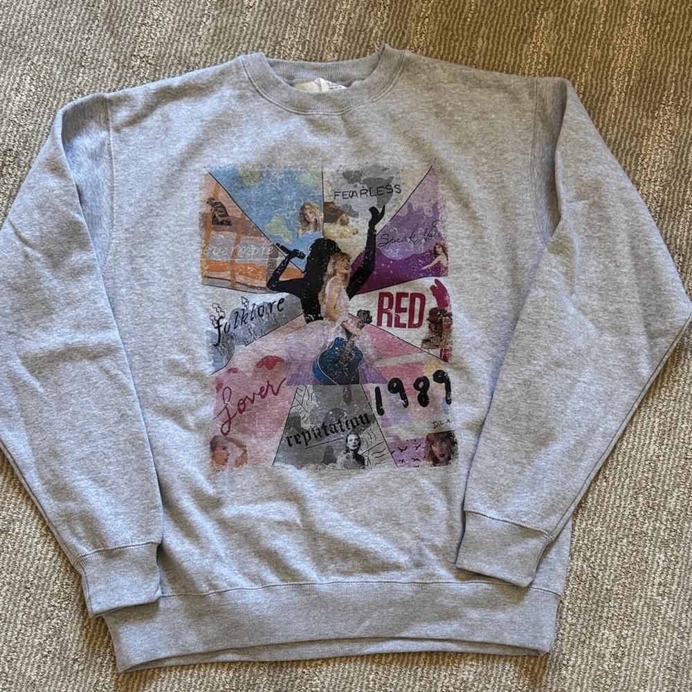 Gray Taylor Swift Graphic Women's Sweatshirt